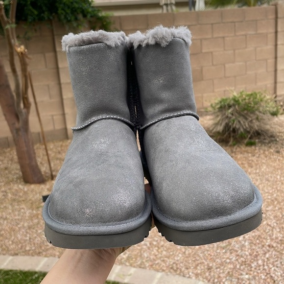 NWT UGG Mini Bailey Bow Glimmer Boot! - Picture 8 of 15